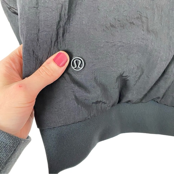 Lululemon Roam Far Bomber Jacket Puffer Womens 10 Large Down Reversible Black - Picture 7 of 14